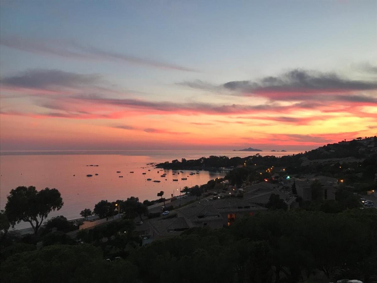 Superbe appartement T2 Vue magnifique Sanguinaires à 50m de la plage Ajaccio  Extérieur photo